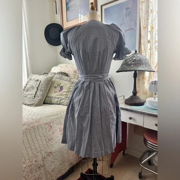 Gal Meets Glam “Daisy” Dress - Picture 5 of 11